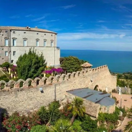 Vasto Aparthotel 3* Vasto